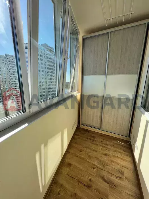 1 ��. ��������, 46/-/16 ��. �., 14/16 ������ ���� 4