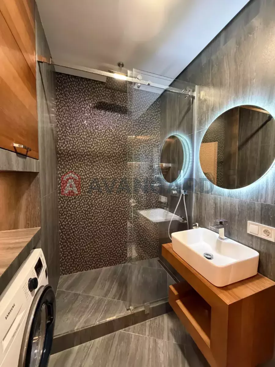 3 ��. ��������, 106/-/- ��. �., 10/18 ������ ���� 3