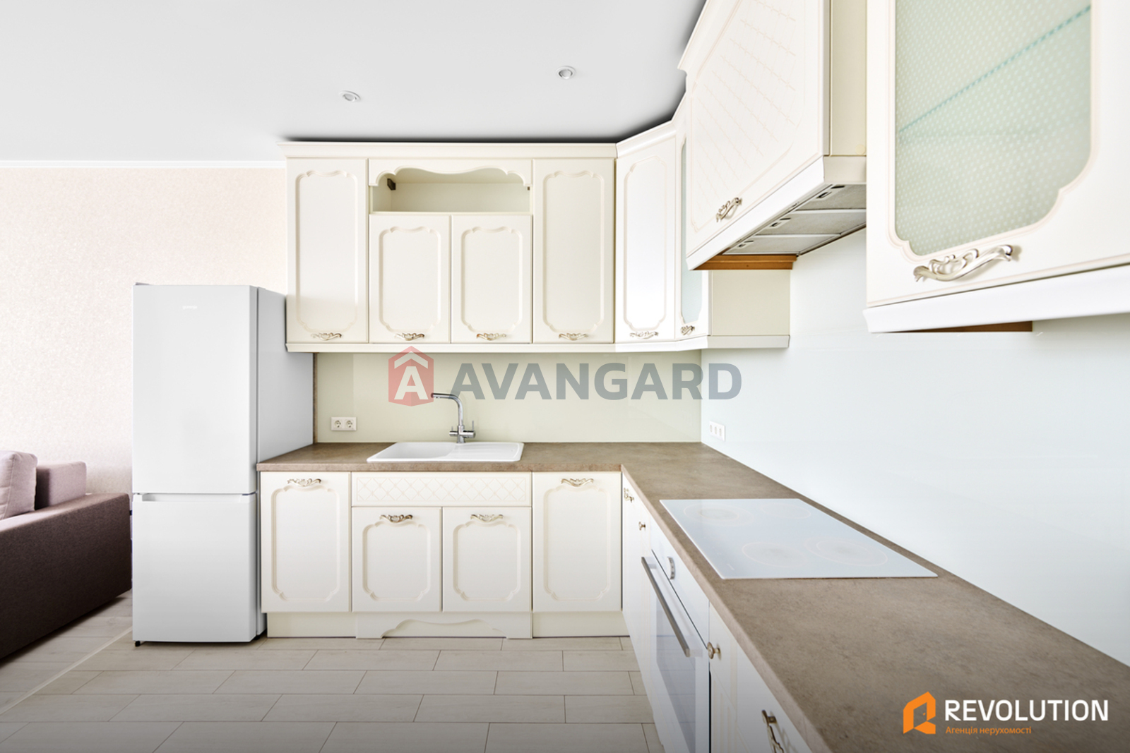 1 ��. ��������, 53/15/23 ��. �., 18/24 ������ ���� 10