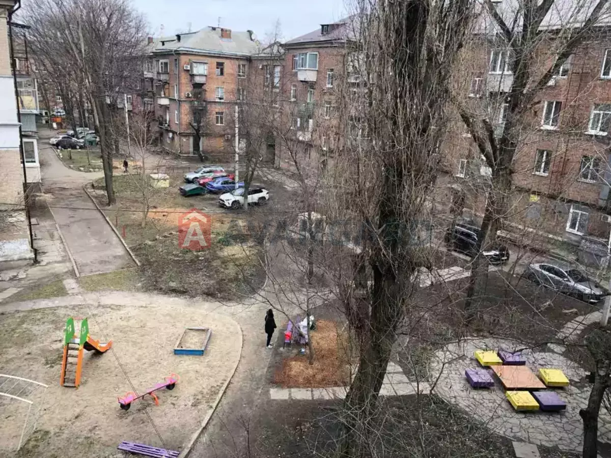 2 ��. ��������, 52/-/7 ��. �., 4/5 ������ ���� 12