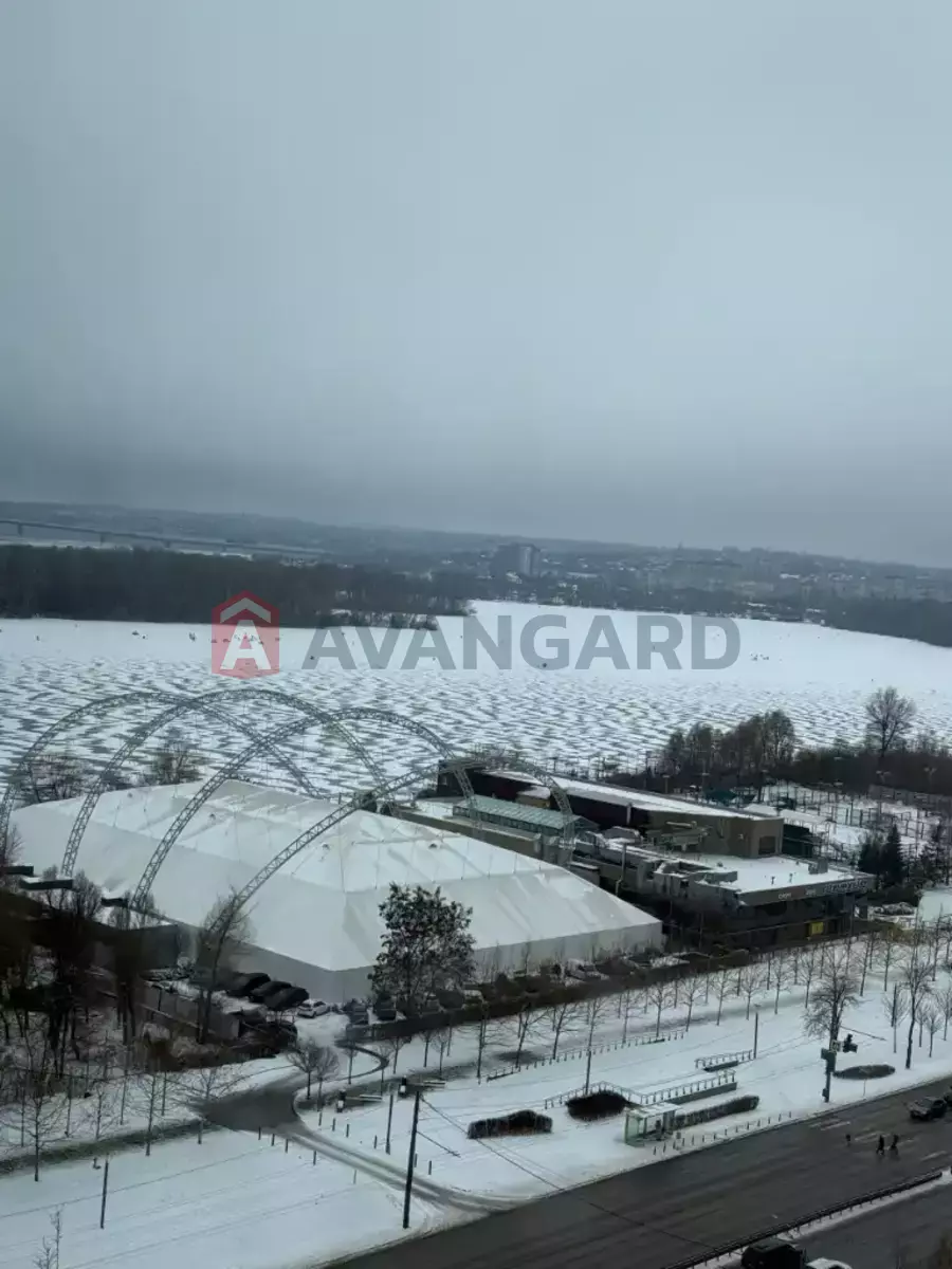 1 ��. ��������, 40/-/- ��. �., 8/19 ������ ���� 15