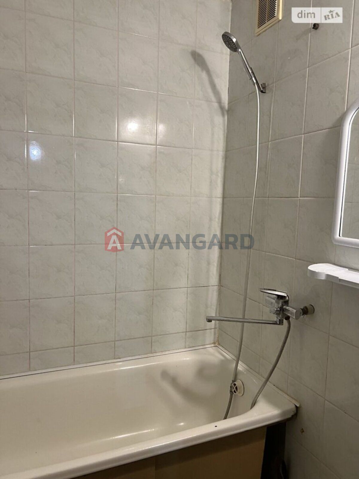 2 ��. ��������, 52/30/9 ��. �., 4/10 ������ ���� 9