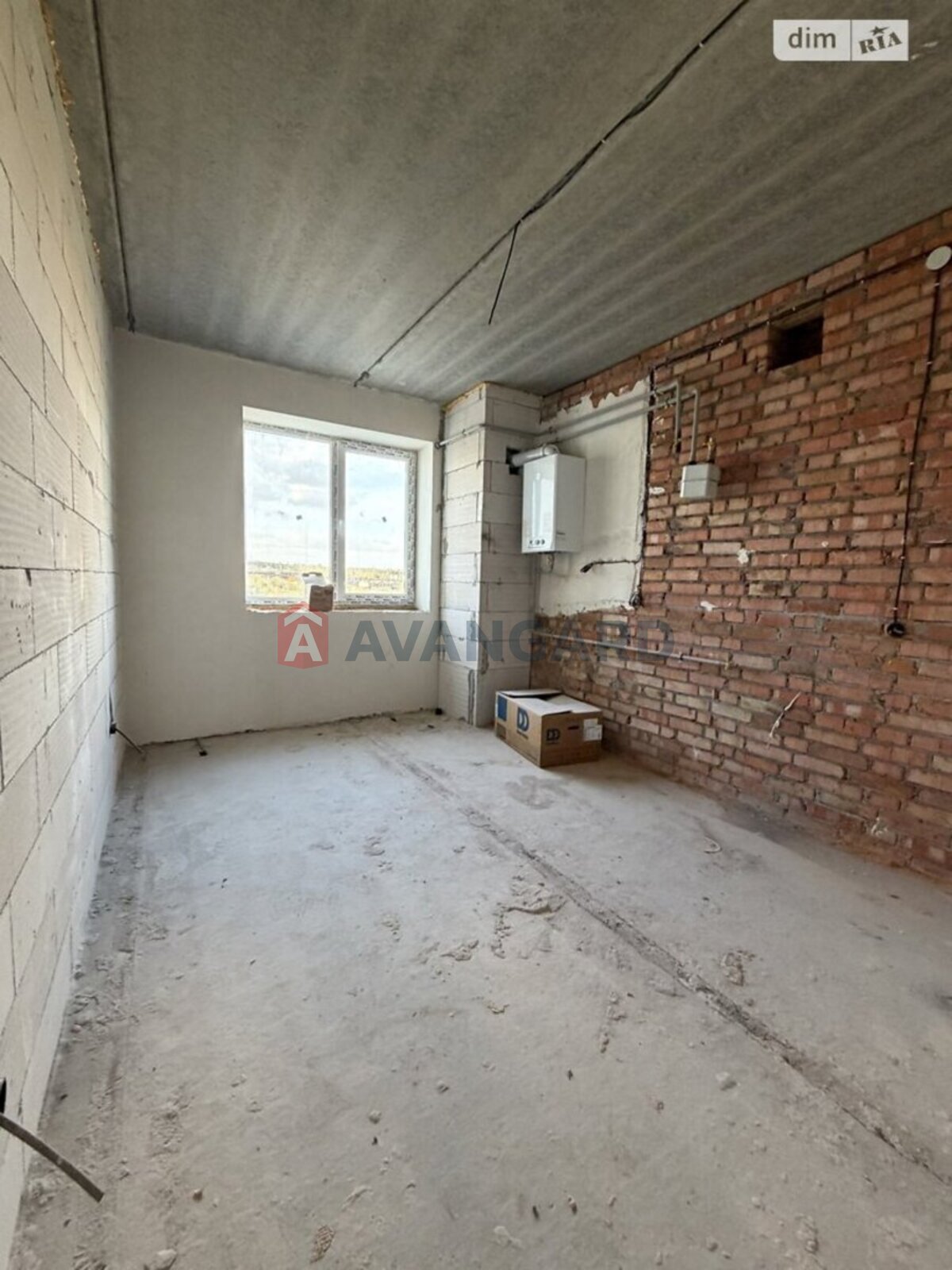 3 ��. ��������, 83/54/14 ��. �., 8/11 ������ ���� 7