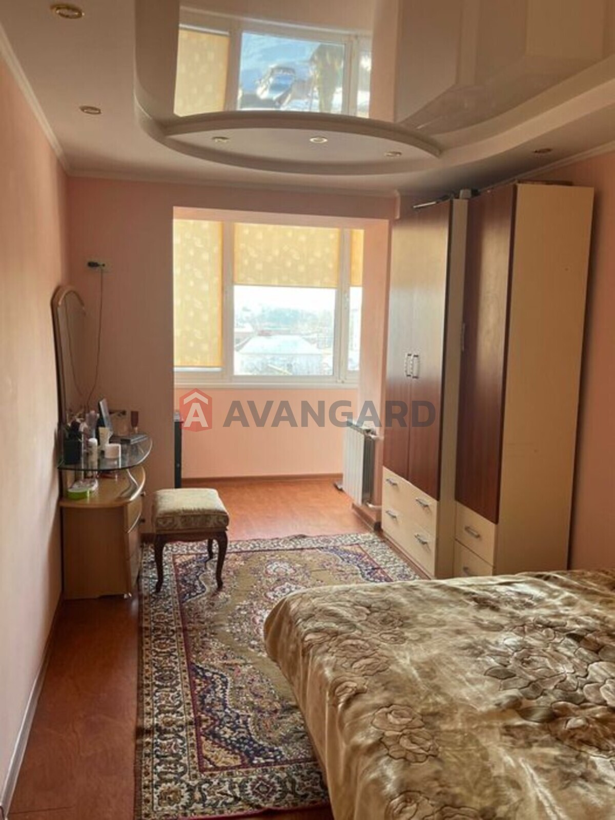 3 ����. ��������, 70/-/7 ��. �., 5/9 ���� ���� 2