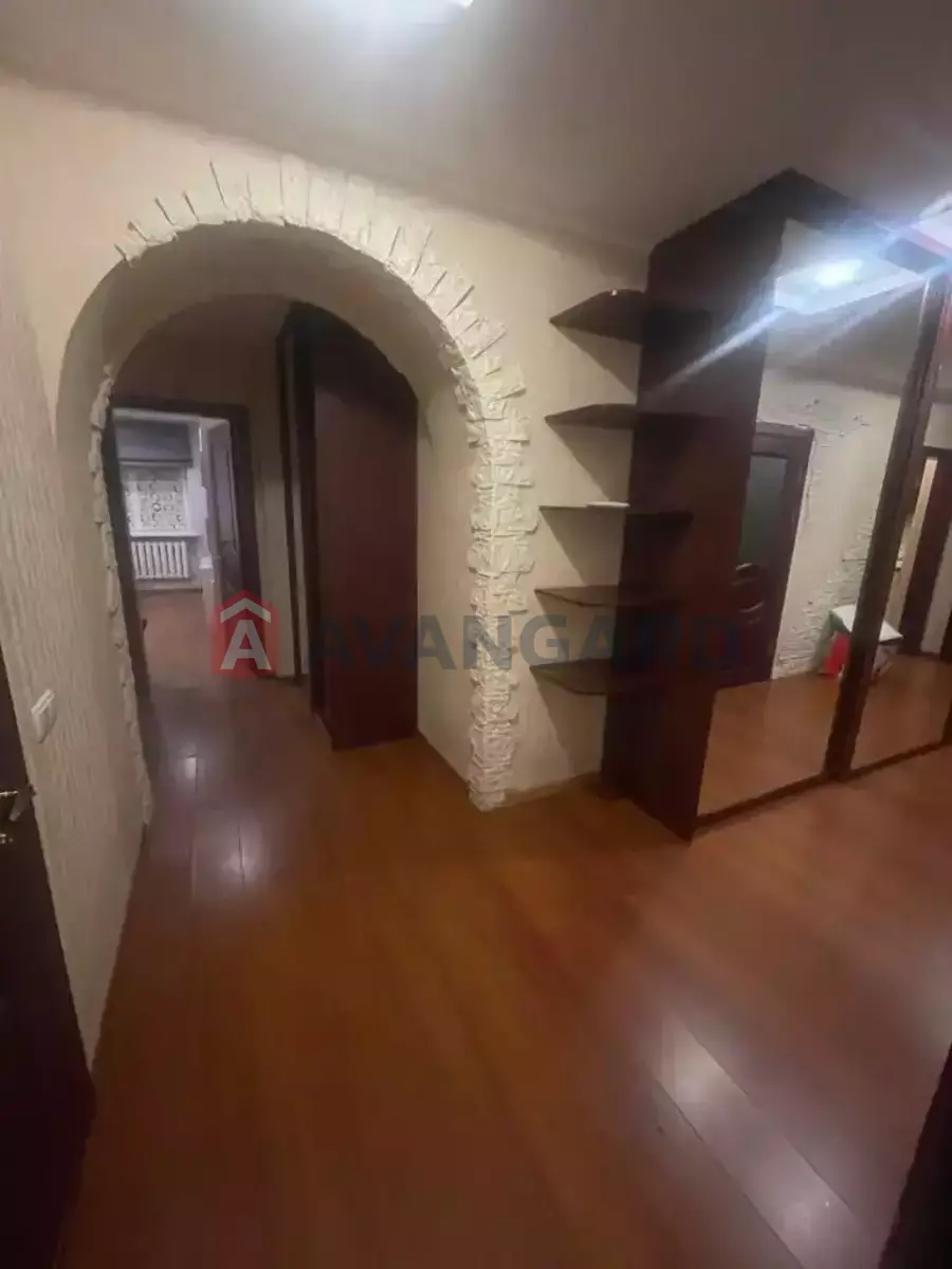 4 ��. ��������, 104/60/20 ��. �., 10/10 ������ ���� 8