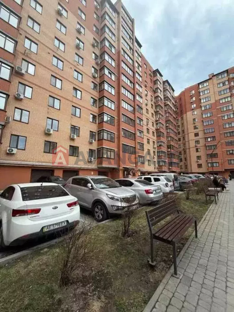 2 ��. ��������, 67/-/12 ��. �., 10/12 ������ ���� 4