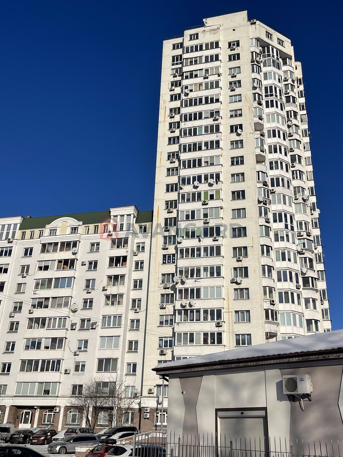 3 ��. ��������, 122/-/23 ��. �., 9/10 ������ ���� 7