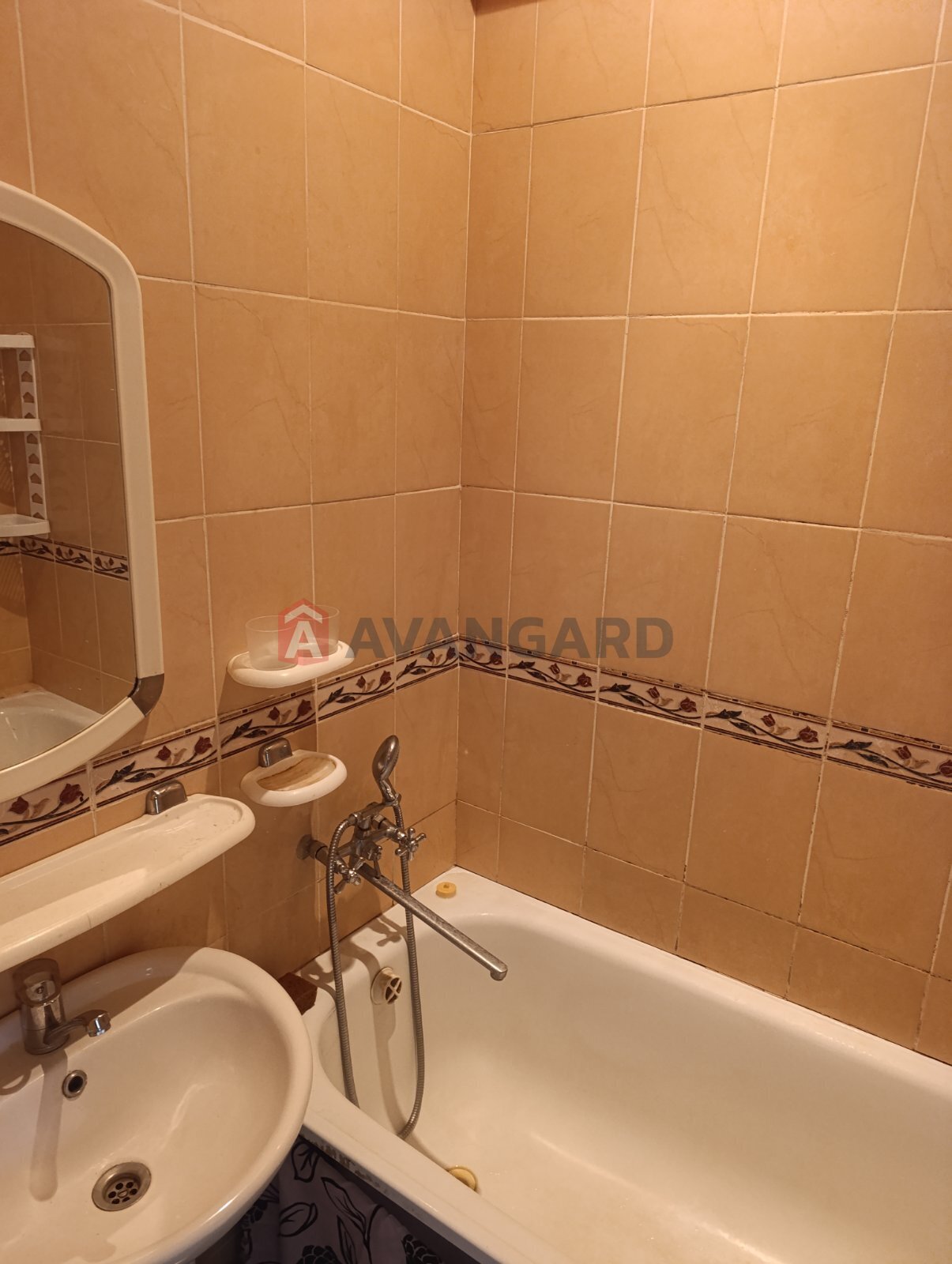 2 ��. ��������, 42/-/6 ��. �., 2/3 ������ ���� 7