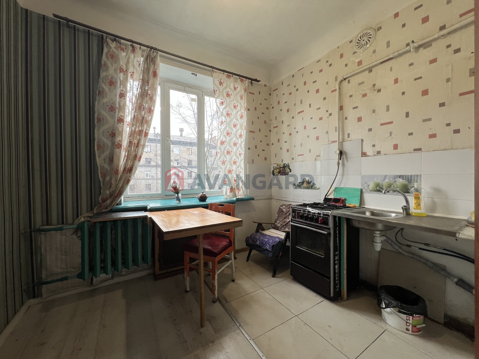 1 ��. ��������, 37/-/8 ��. �., 3/5 ������ ���� 7