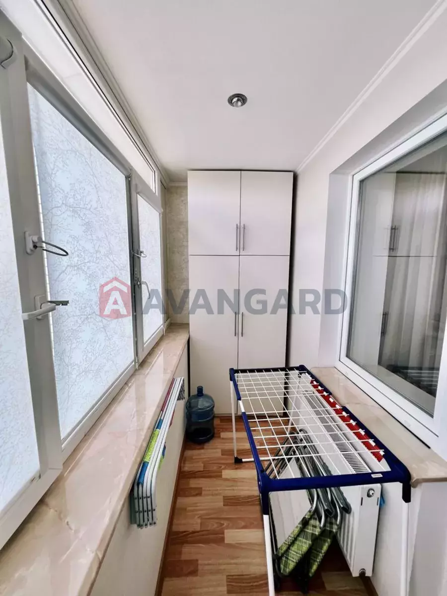 2 ��. ��������, 80/-/15 ��. �., 14/16 ������ ���� 19