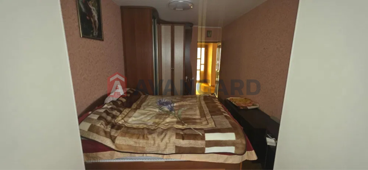 3 ��. ��������, 61/-/8 ��. �., 7/9 ������ ���� 3