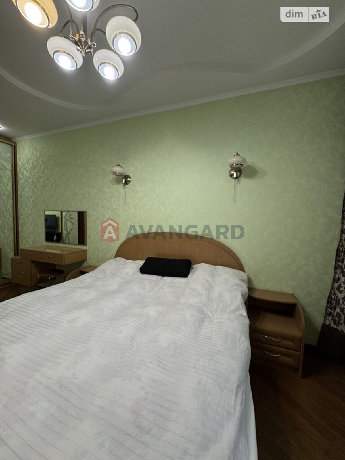 3 ��. ��������, 89/-/13 ��. �., 8/9 ������ ���� 22