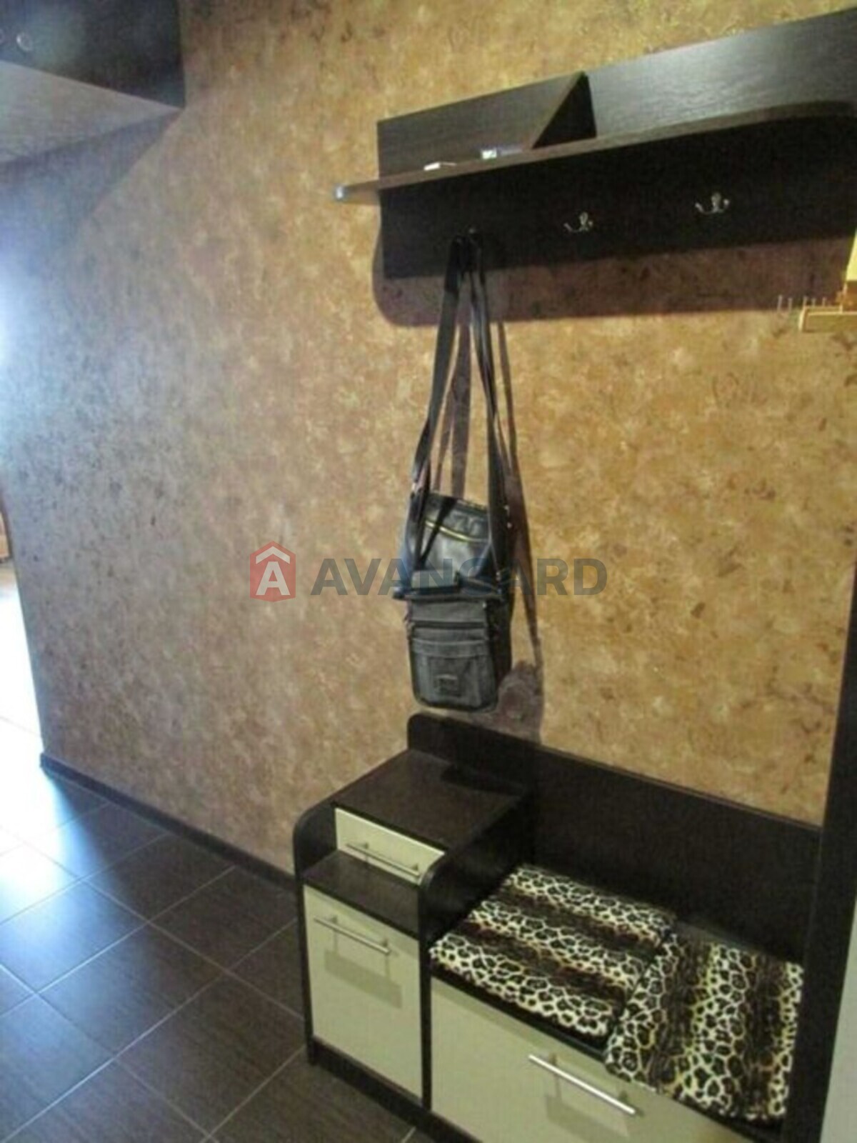 1 ��. ��������, 44/-/15 ��. �., 7/8 ������ ���� 3