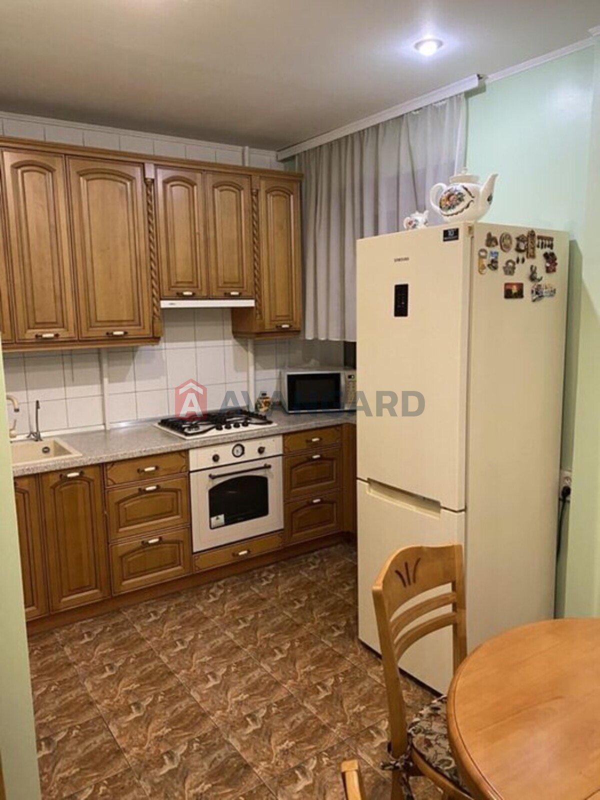 3 ��. ��������, 77/-/11 ��. �., 3/4 ������ ���� 4