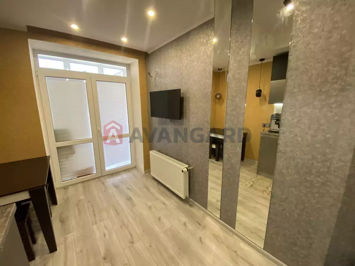 2 ��. ��������, 45/-/13 ��. �., 10/12 ������ ���� 9