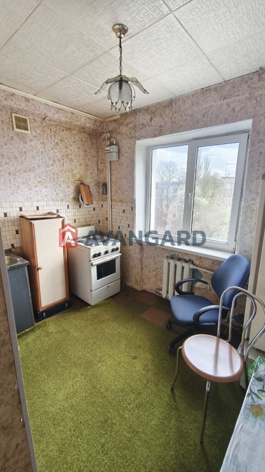 1 ��. ��������, 30,4/15,2/6,8 ��. �., 5/5 ������ ���� 6