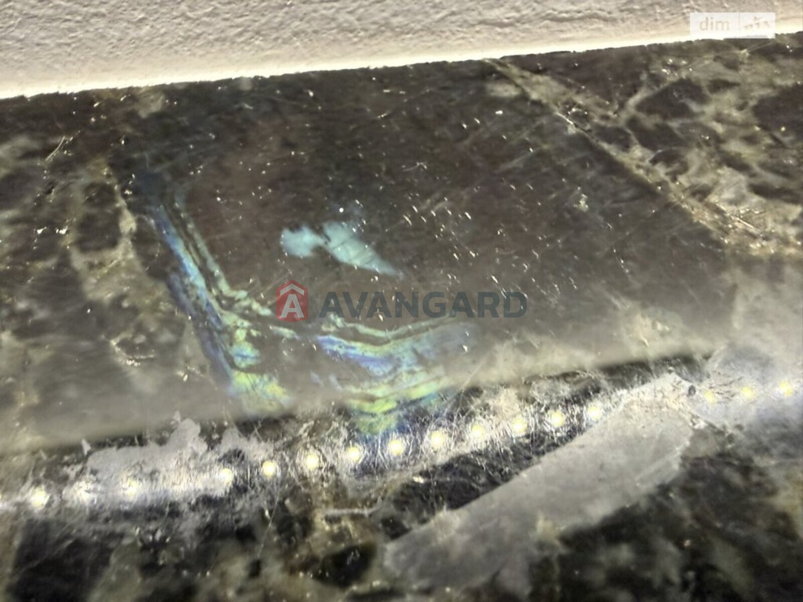 3 ��. ��������, 95/-/- ��. �., 9/10 ������ ���� 15