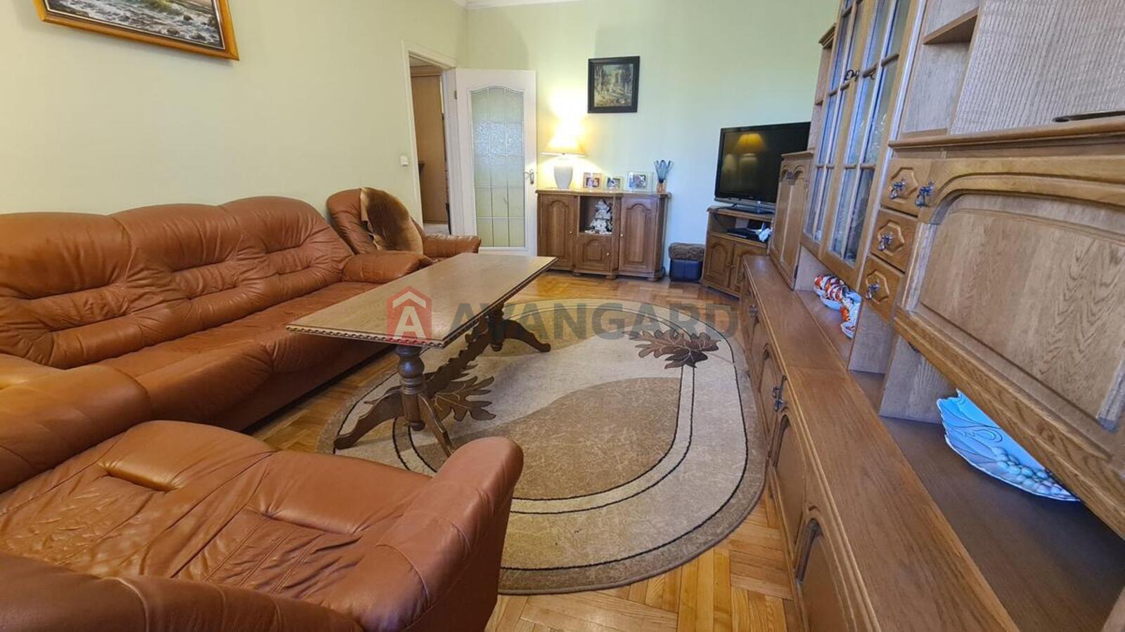 3 ����. ��������, 70/41/8 ��. �., 6/12 ���� ���� 21