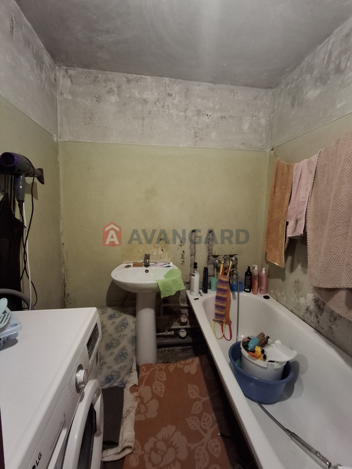 2 ��. ��������, 52,5/30.3/9.7 ��. �., 4/10 ������ ���� 12