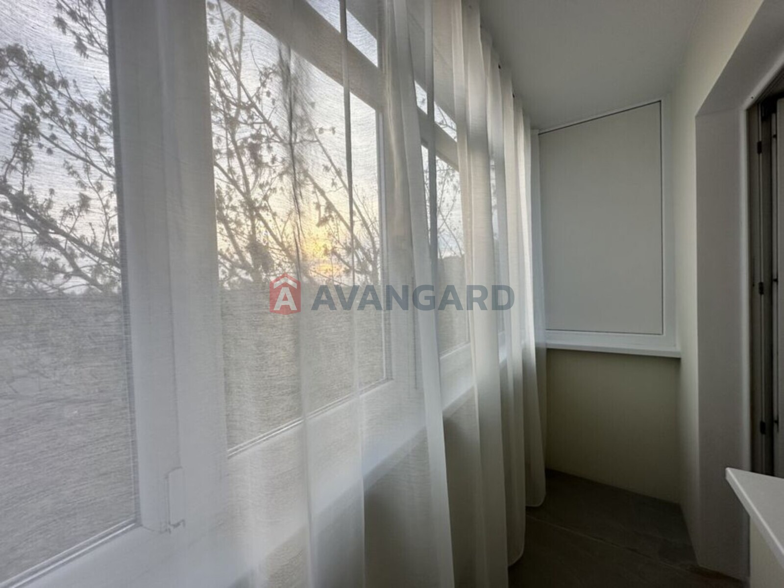 3 ��. ��������, 54/-/6 ��. �., 4/5 ������ ���� 19