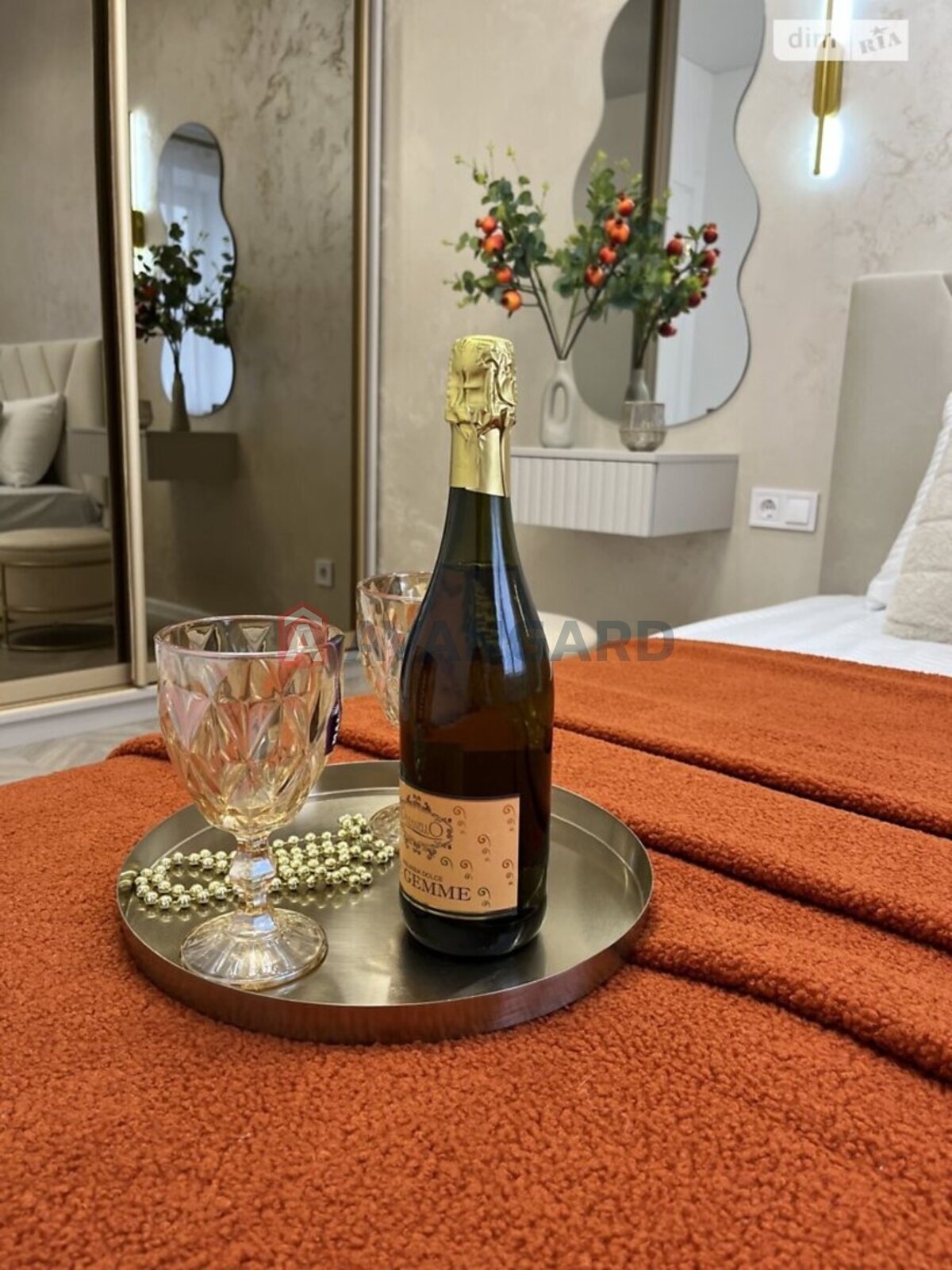 2 ��. ��������, 70/29/24 ��. �., 6/8 ������ ���� 2