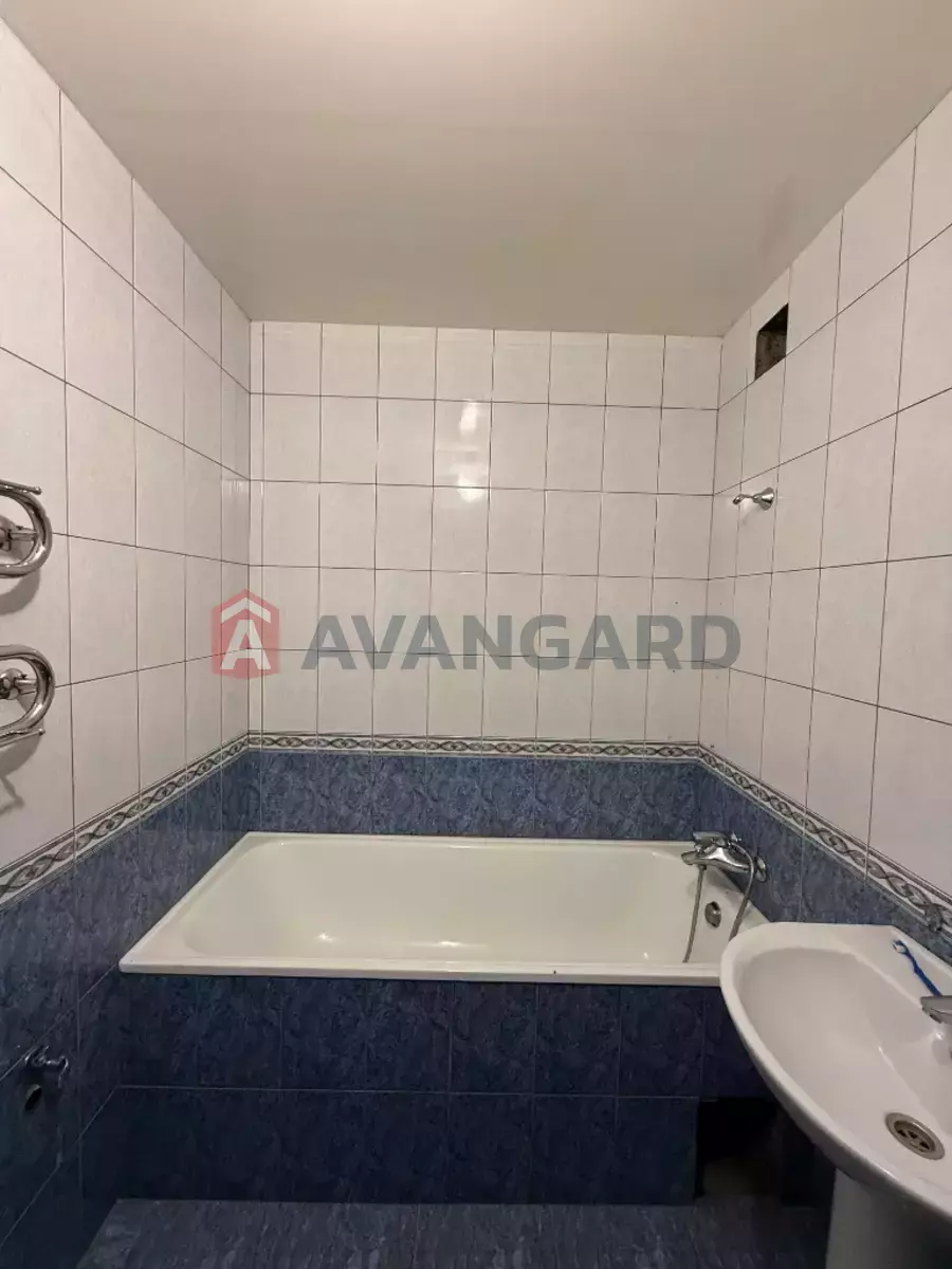 3 ��. ��������, 79/55/8 ��. �., 2/9 ������ ���� 7