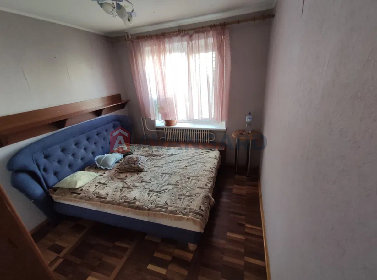 3 ��. ��������, 70/-/25 ��. �., 4/9 ������ ���� 7