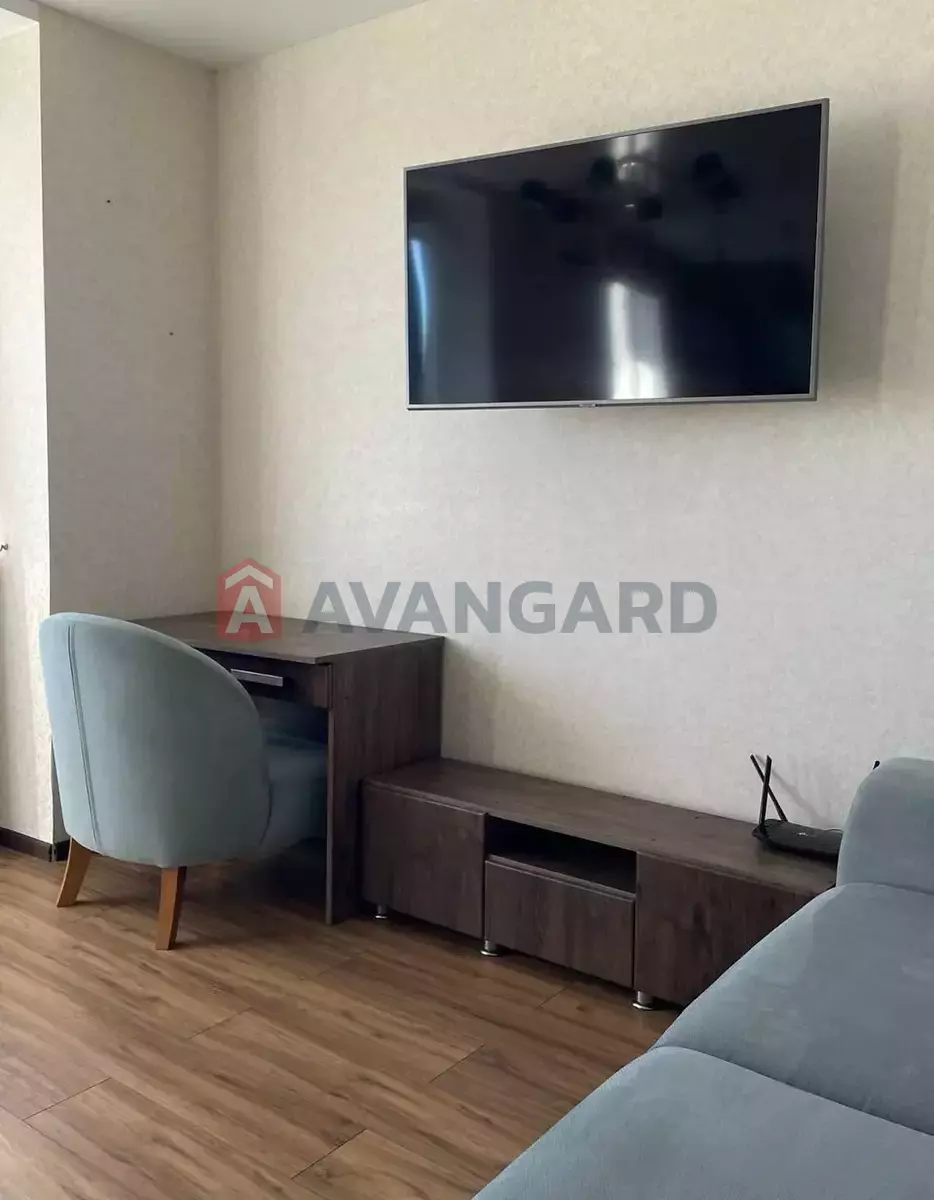 1 ��. ��������, 44/21/7 ��. �., 11/12 ������ ���� 7