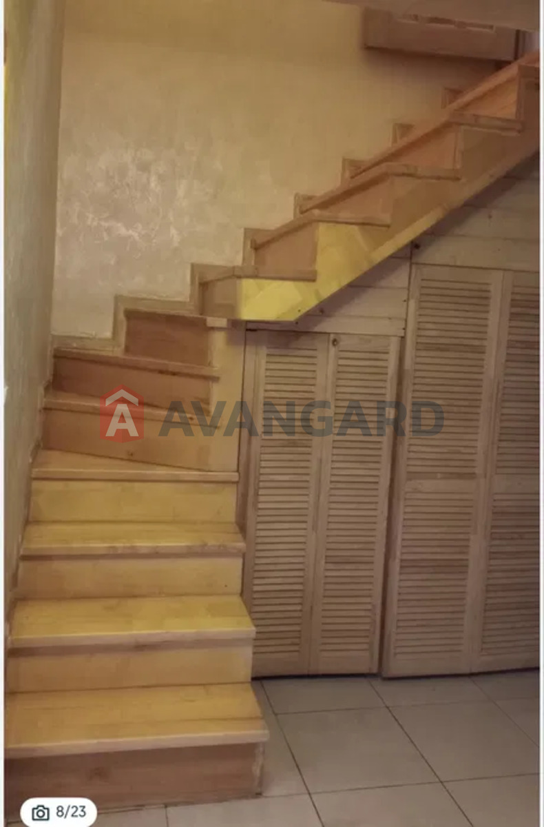 4 ����. ��������, 121/-/30 ��. �., 2/2 ���� ���� 5