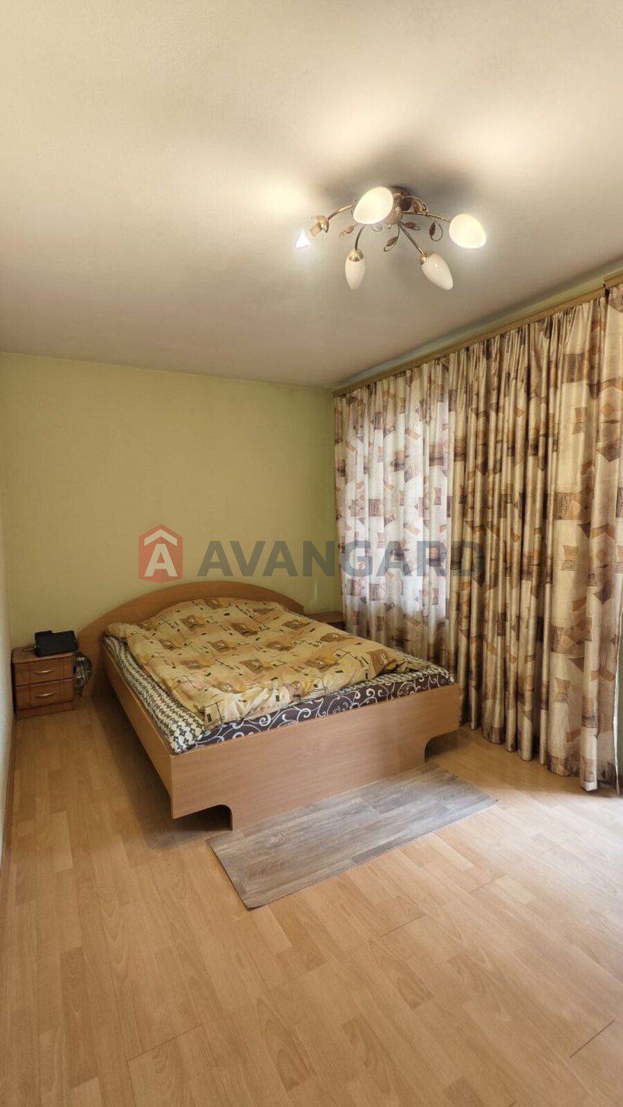 2 ��. ��������, 48/-/20 ��. �., 6/9 ������ ���� 8