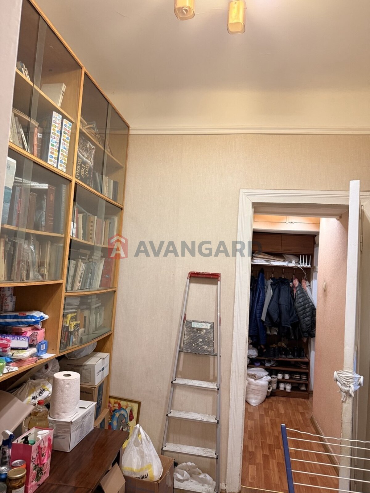 3 ��. ��������, 78/-/10 ��. �., 4/4 ������ ���� 14