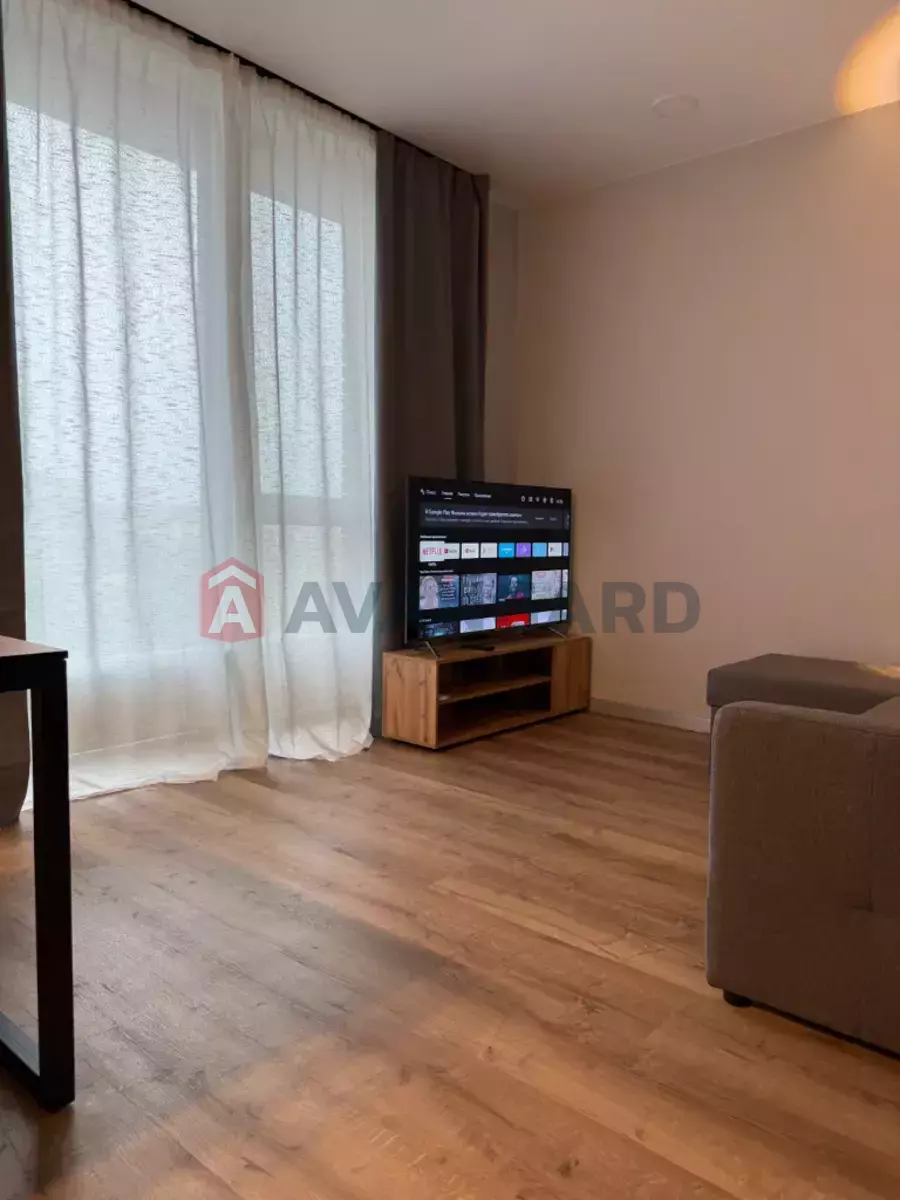 1 ����. ��������, 32/-/- ��. �., 8/24 ���� ���� 13