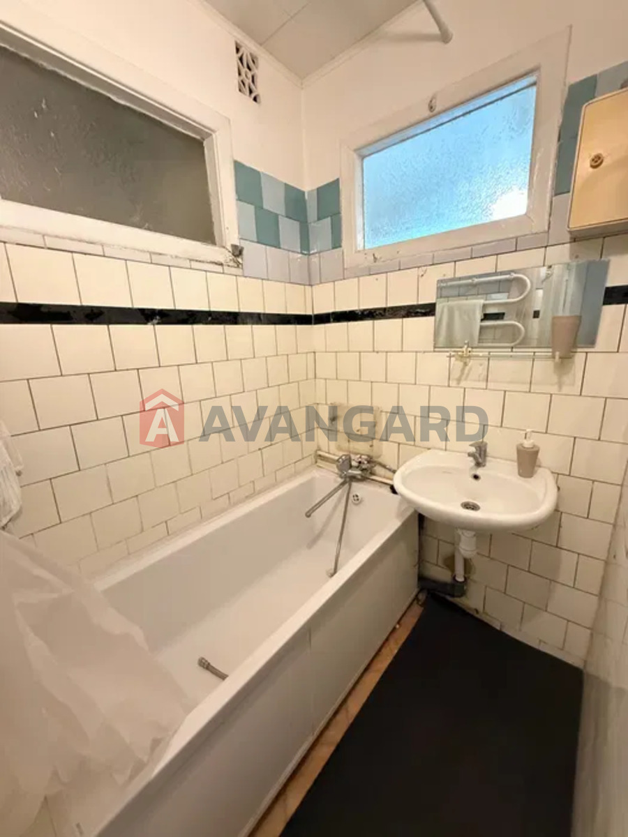 2 ����. ��������, 44/-/7 ��. �., 4/9 ���� ���� 6