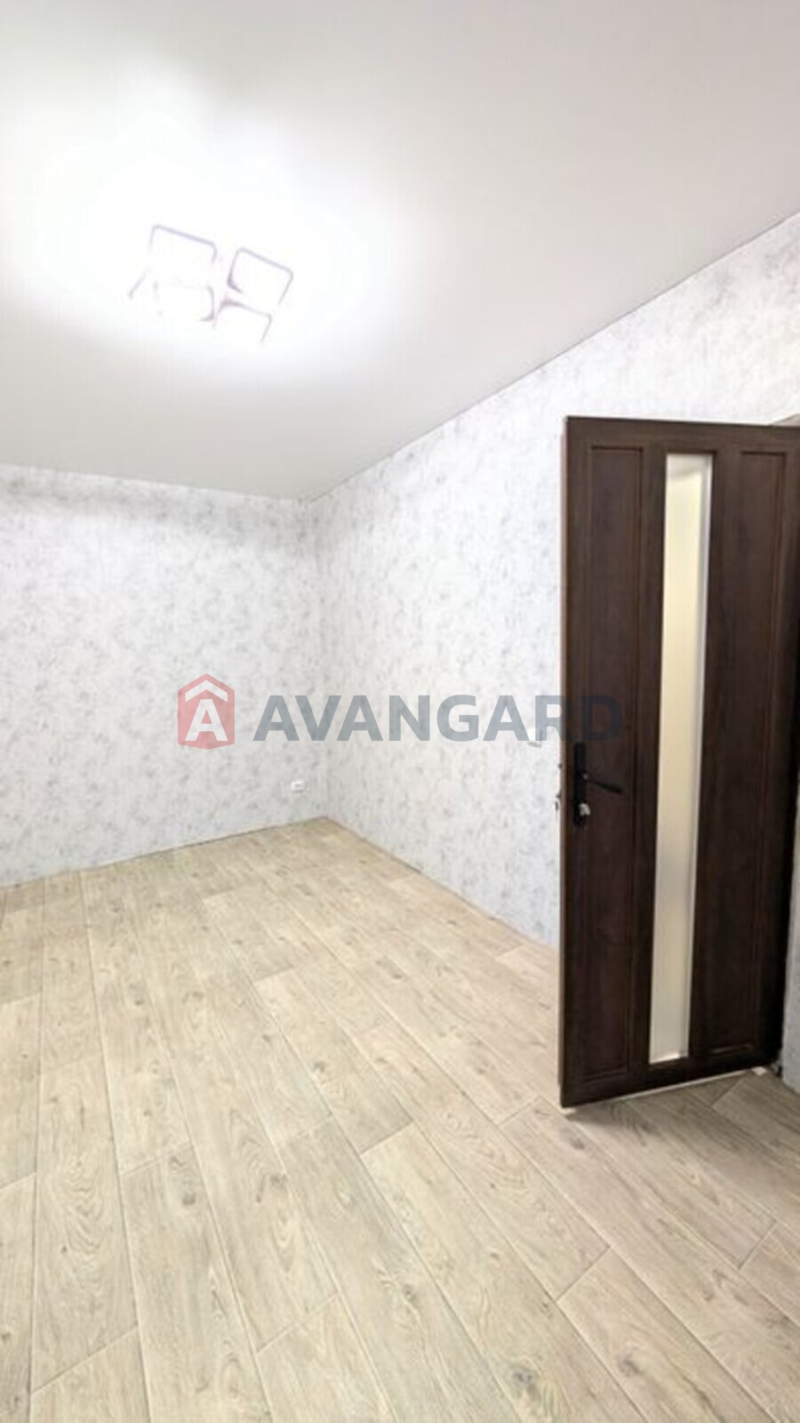 3 ��. ��������, 70/-/7 ��. �., 2/5 ������ ���� 7