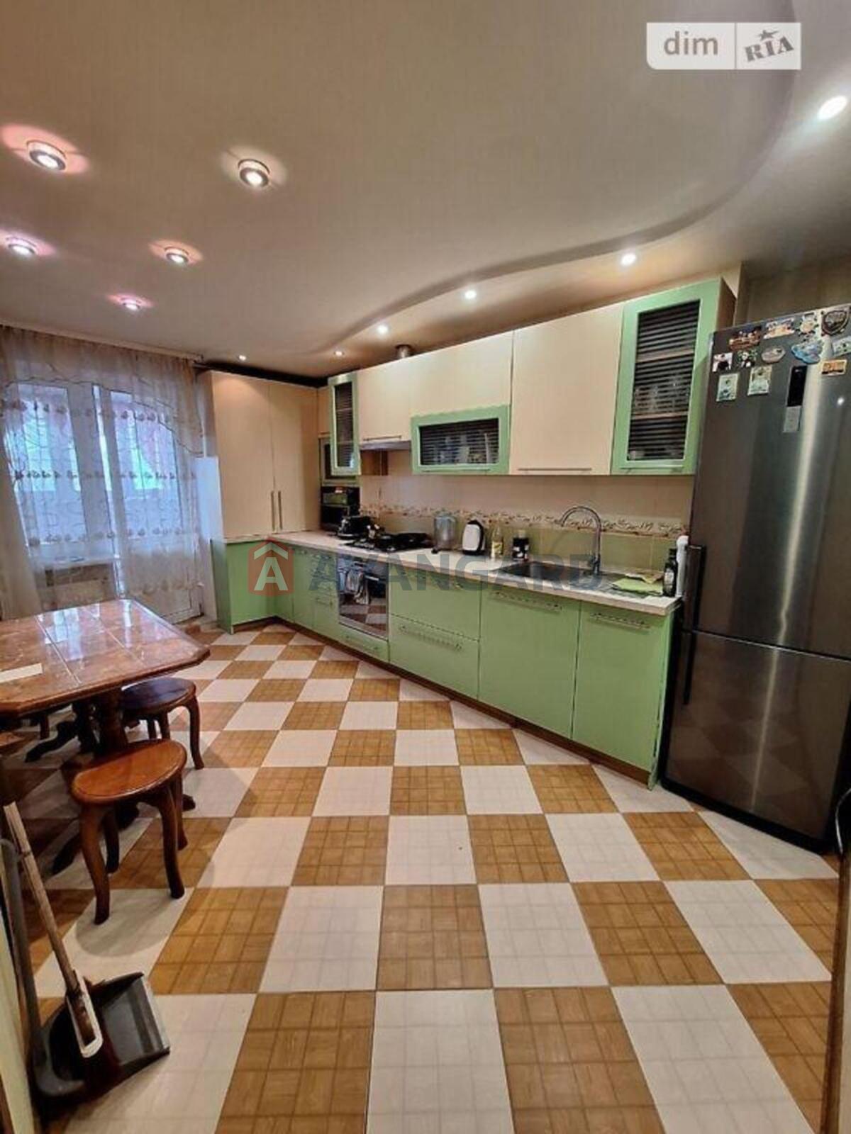 2 ��. ��������, 67/-/12 ��. �., 10/10 ������ ���� 10