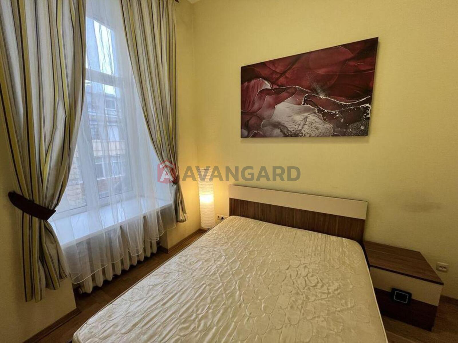 3 ��. ��������, 79/-/15 ��. �., 3/5 ������ ���� 4