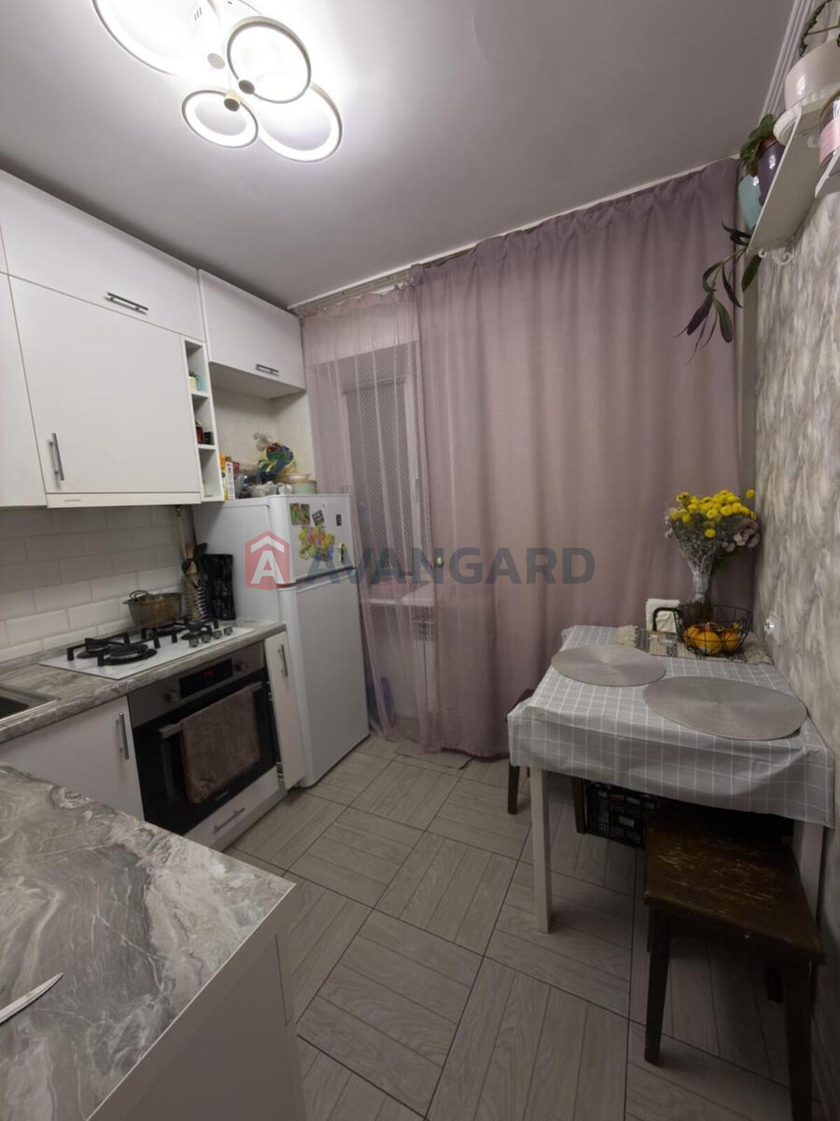 1 . , 33/18/7 . ., 2/5   1