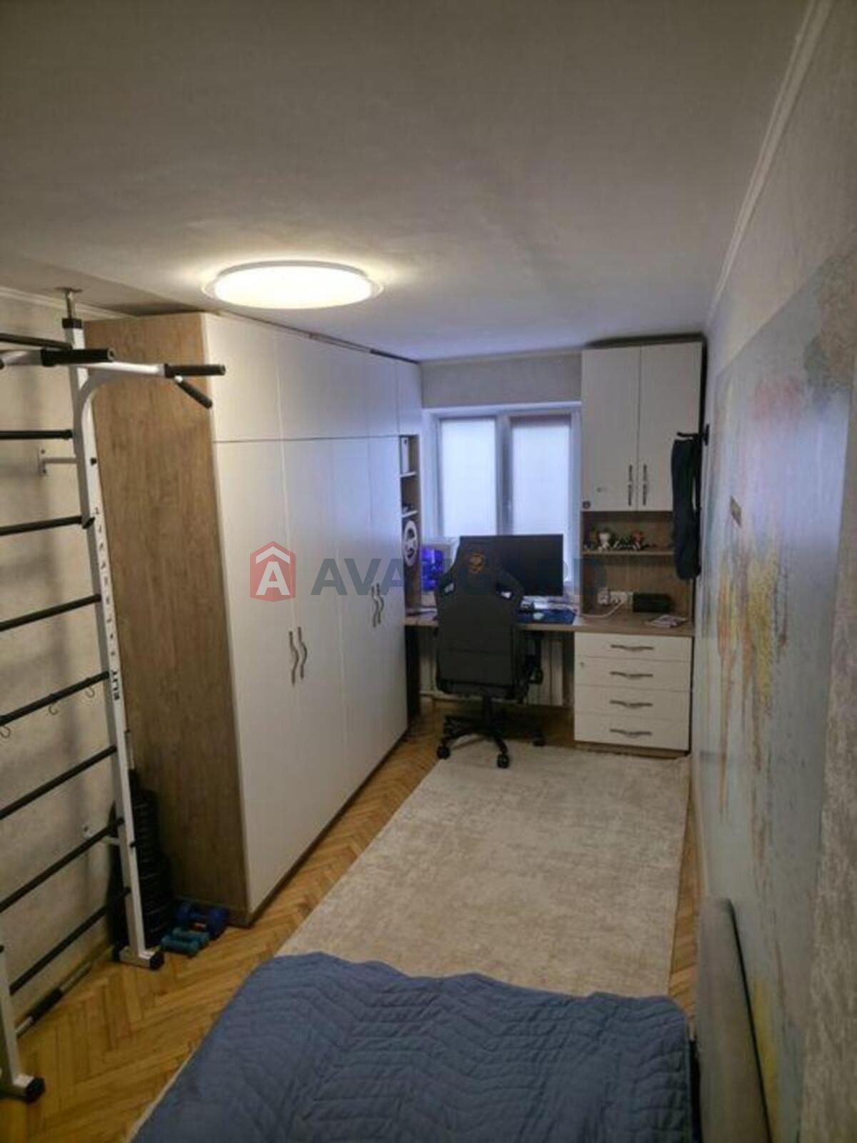 3 ����. ��������, 57/-/7 ��. �., 4/5 ���� ���� 6