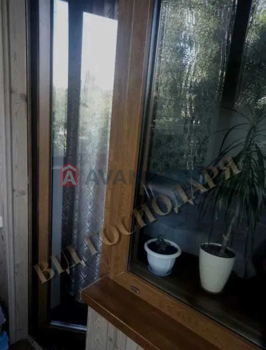 1 ��. ��������, 46/-/7 ��. �., 4/5 ������ ���� 9