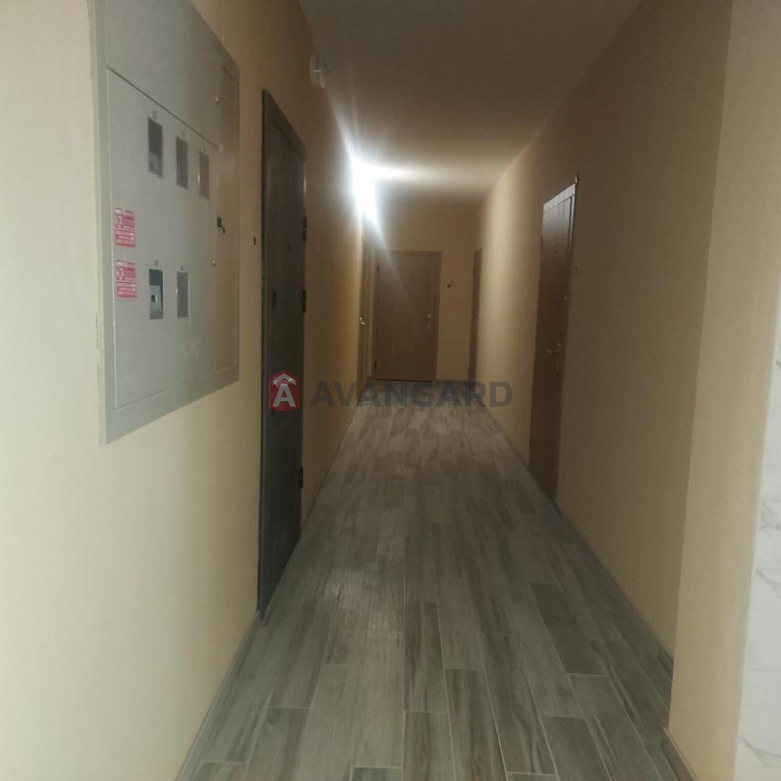 1 . , 38.9/-/14.3 . ., 3/4   12