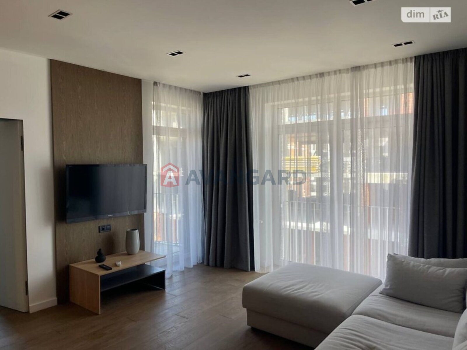 2 ����. ��������, 71/48/- ��. �., 5/6 ���� ���� 4