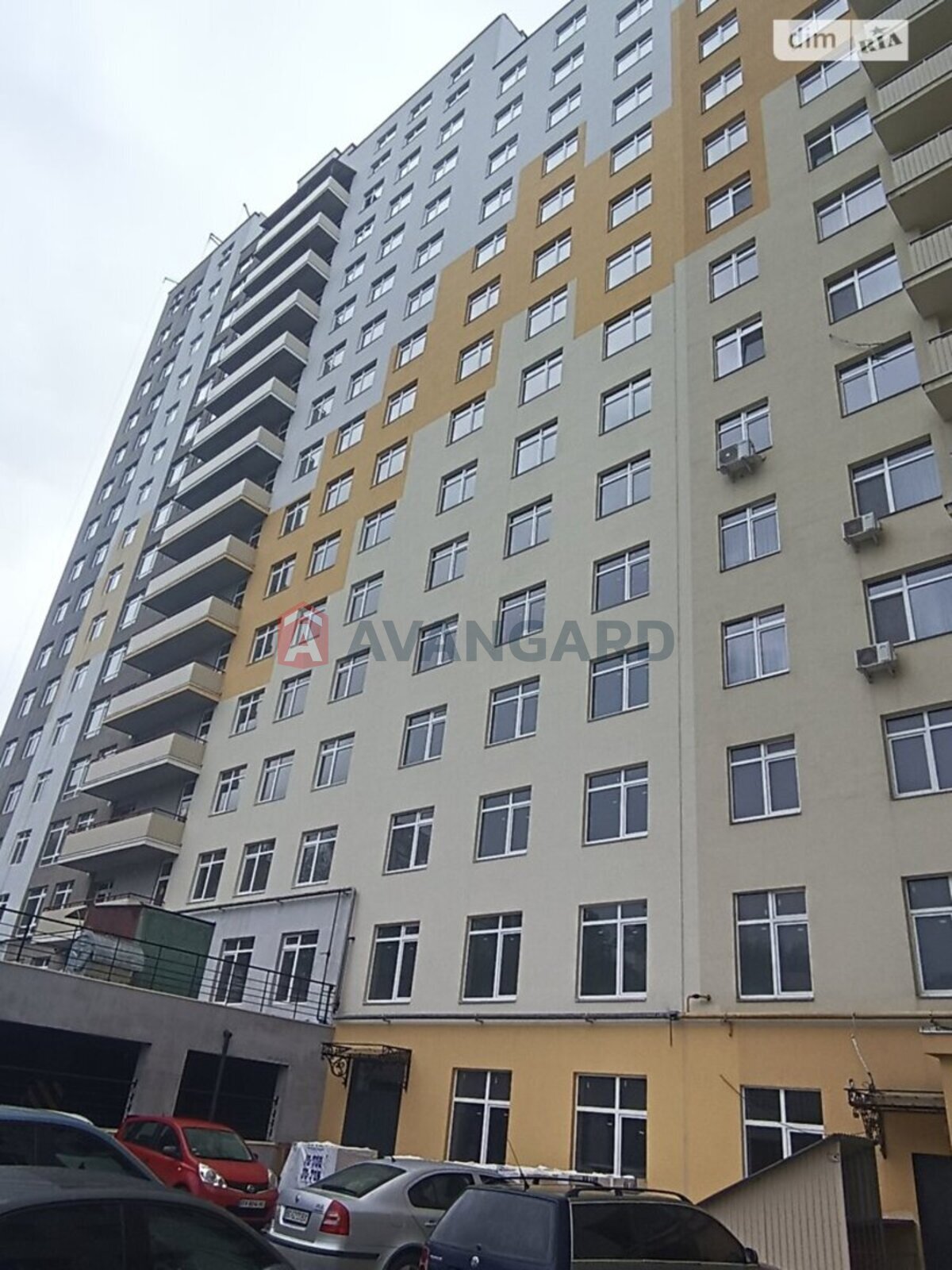 2 ��. ��������, 61/40/8 ��. �., 10/16 ������ ���� 19