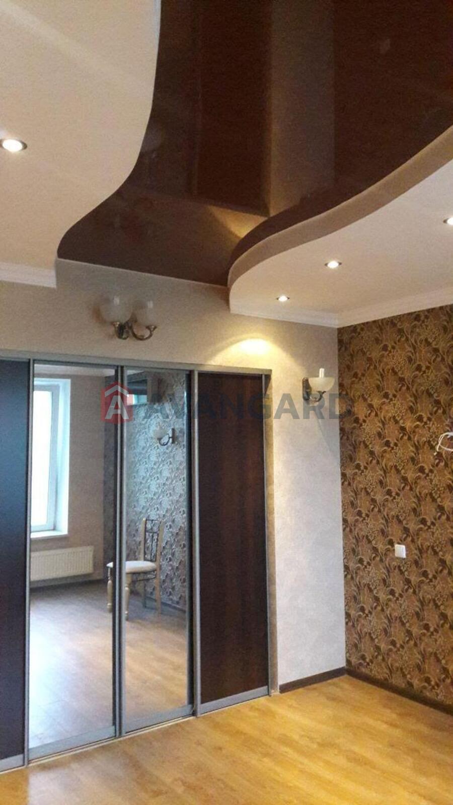 2 ����. ��������, 83/64/19 ��. �., 9/13 ���� ���� 2