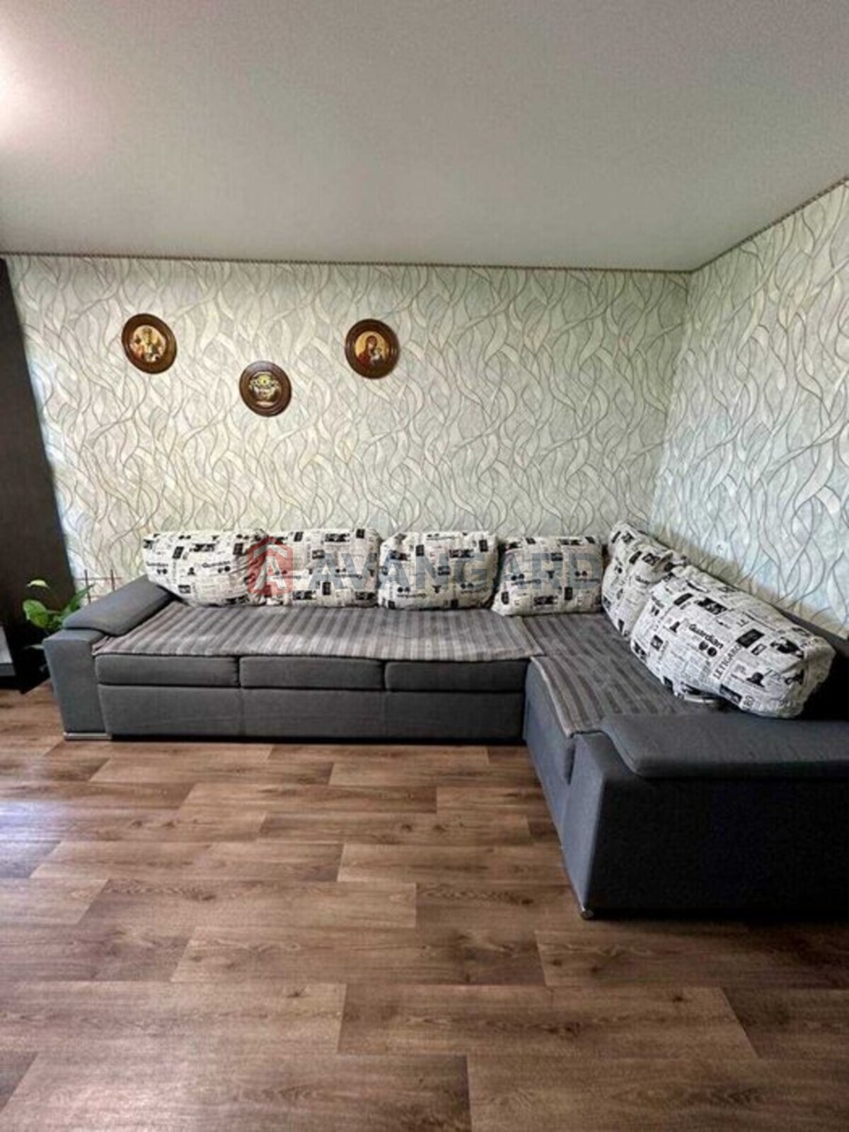 3 ��. ��������, 62/-/6 ��. �., 5/5 ������ ���� 9