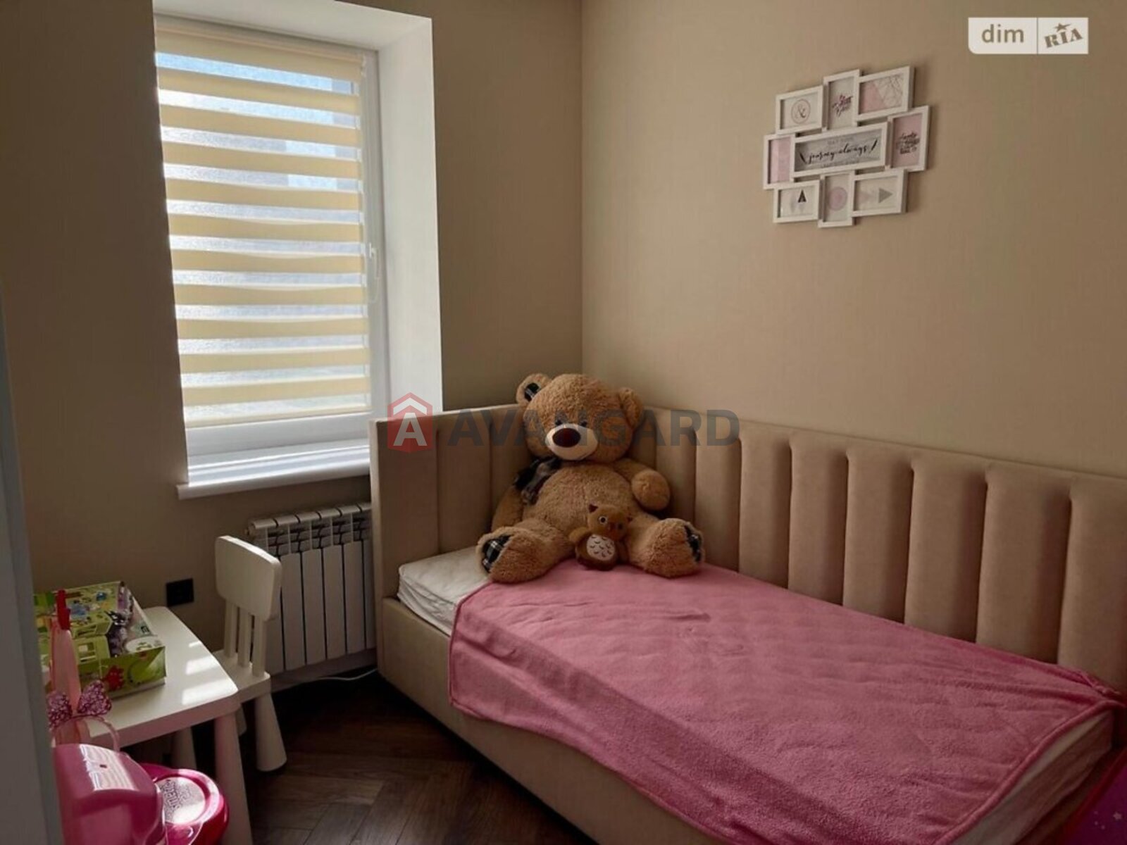 3 ��. ��������, 78/-/43 ��. �., 3/8 ������ ���� 19