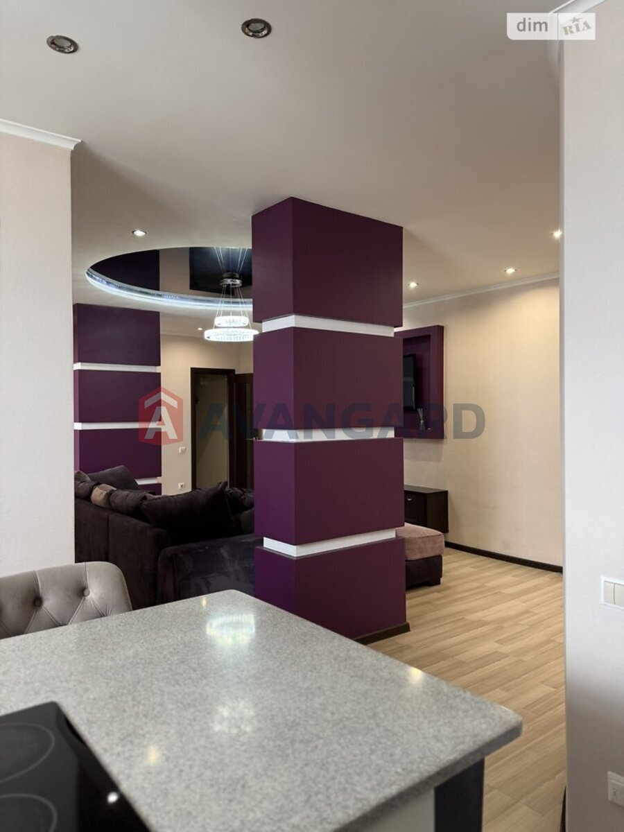 2 ��. ��������, 87/-/12 ��. �., 13/13 ������ ���� 3