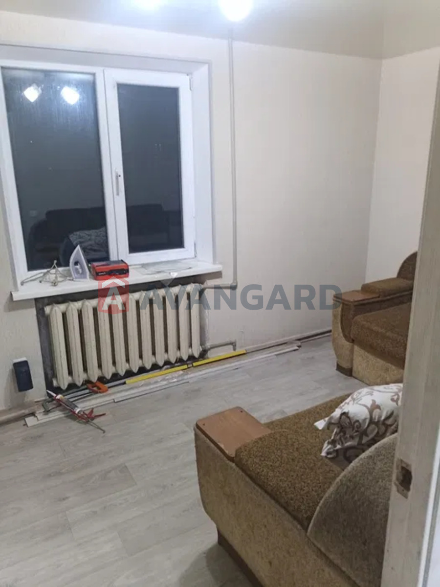 2 ��. ��������, 45/-/8 ��. �., 2/5 ������ ���� 4