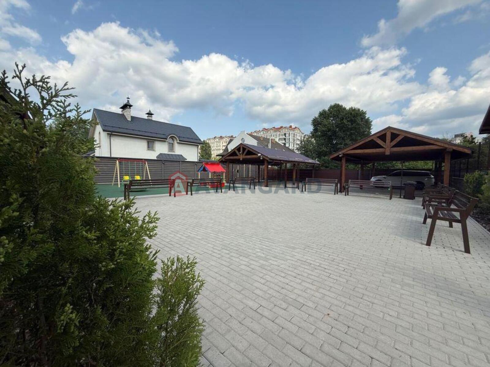 1 ��. ��������, 33/-/7 ��. �., 2/5 ������ ���� 5