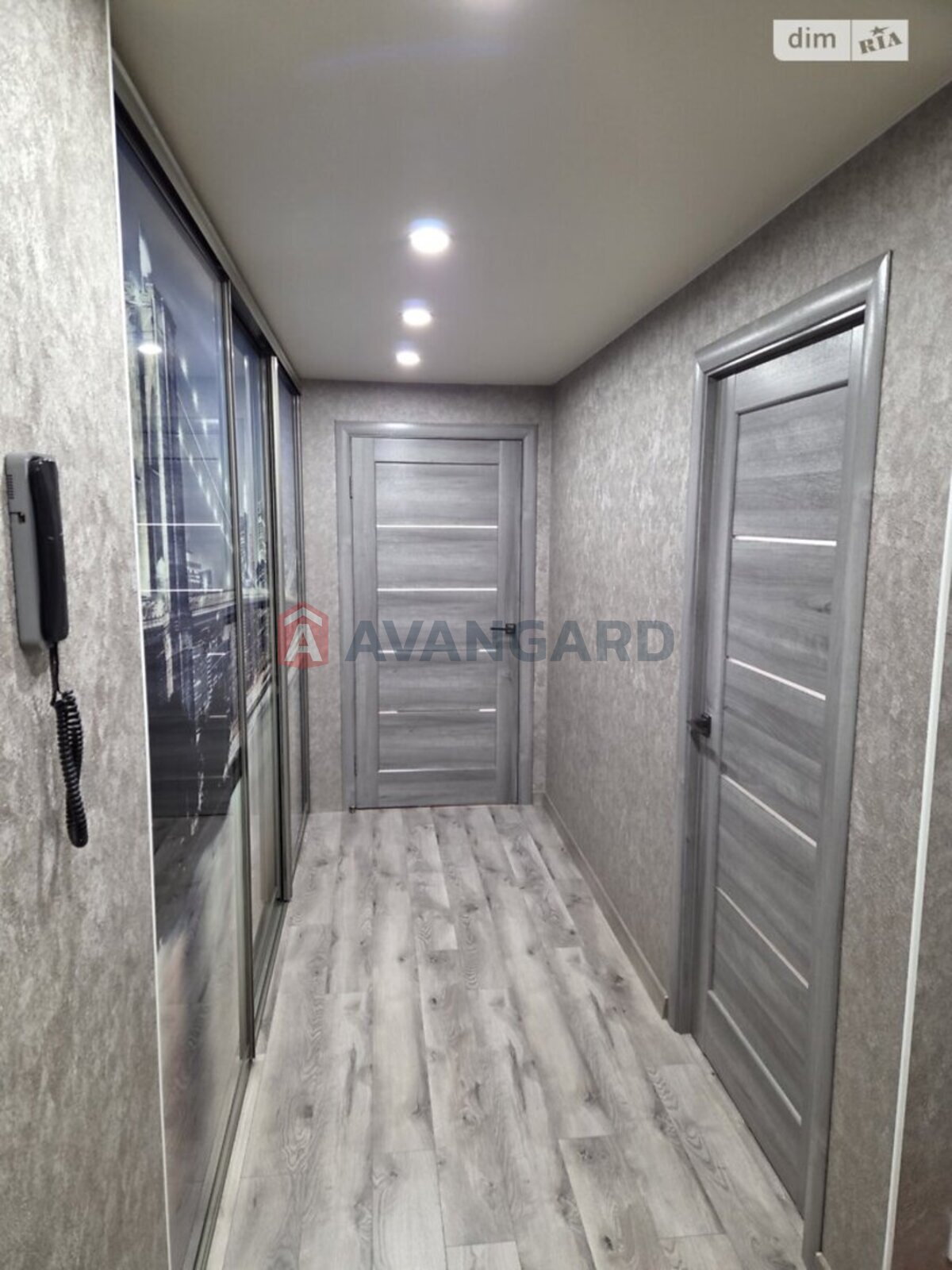 2 ��. ��������, 51/28/7 ��. �., 6/9 ������ ���� 2