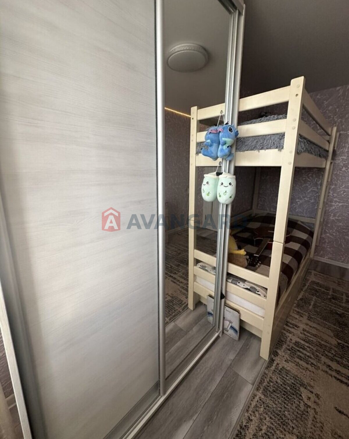 2 ��. ��������, 45/-/5.4 ��. �., 2/5 ������ ���� 18